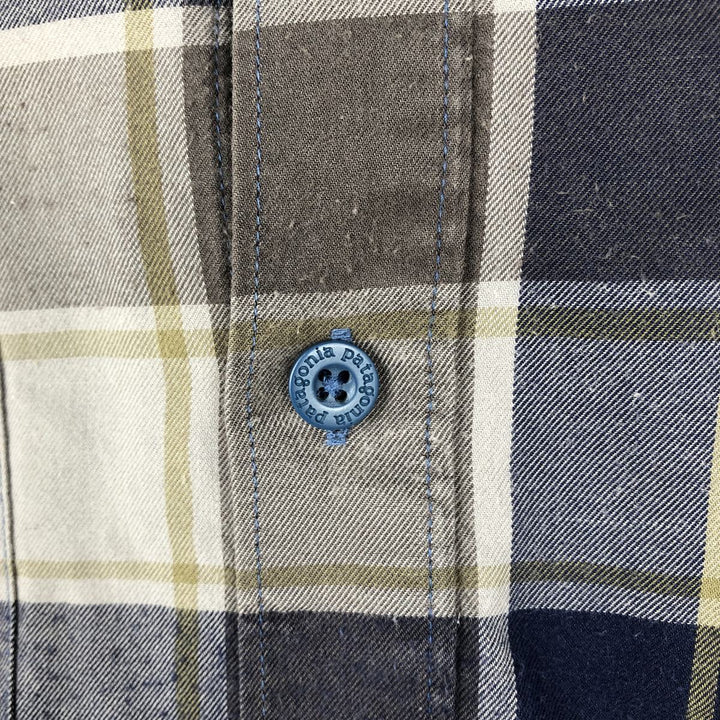 Patagonia 53837FA14 Long-Sleeve Cotton Check Shirt, Men's Size L (approx.) cotton navy blue type Vintage Second Hand