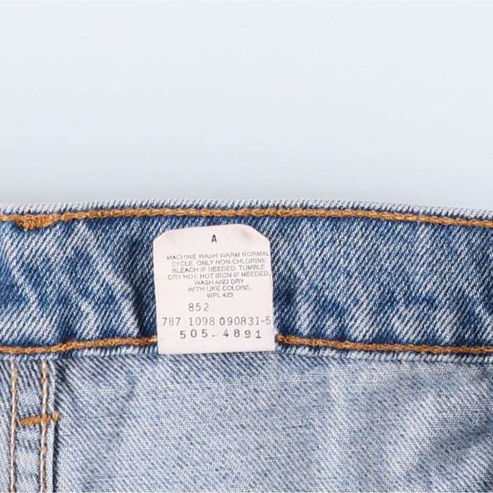 90'S Levi's 505 REGULAR FIT STRAIGHT LEG tapered denim pants for men, W32 equivalent, vintage cotton blue type Vintage Second Hand
