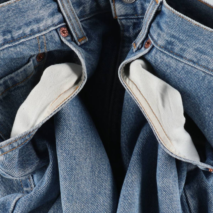 1990'S Levi's 505 Regular Fit Straight Leg Tapered Denim Pants, Made in Canada, Men's Size W33 (approx.), Vintage cotton blue type Vintage Second Hand