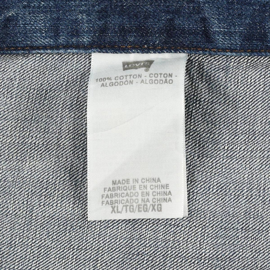 Levi's denim jacket with custom patches, men's size XL equivalent. cotton blue type Vintage Second Hand