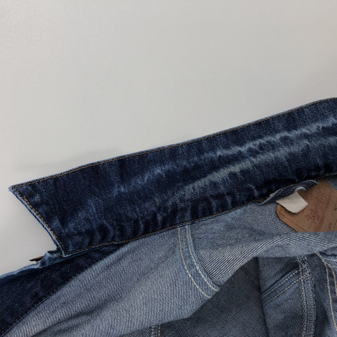 2000'S Levi's 70516-4006 Denim Jacket (Men's Size M) unclear blue type Vintage Second Hand