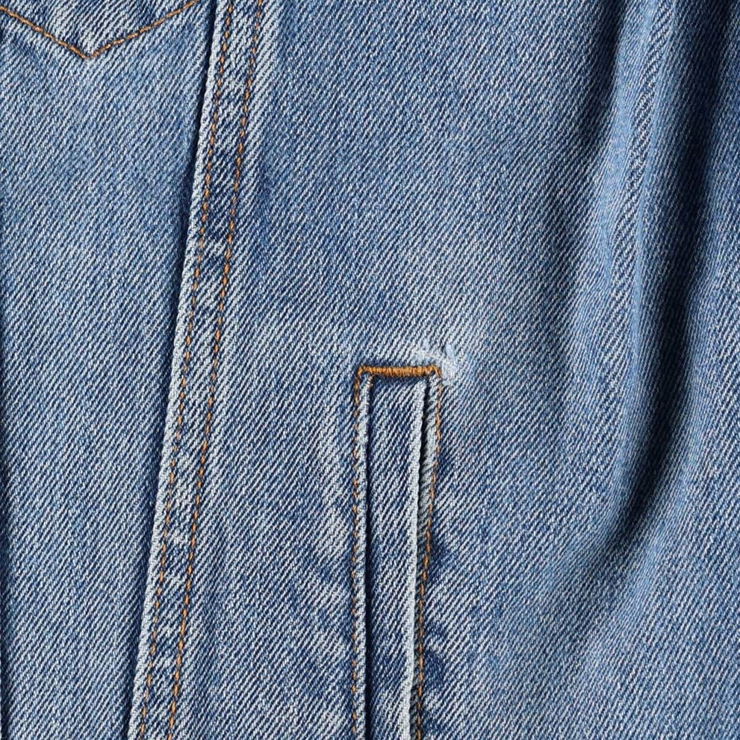Levi's 72334 Denim Jacket, Men's Size Medium cotton blue type Vintage Second Hand