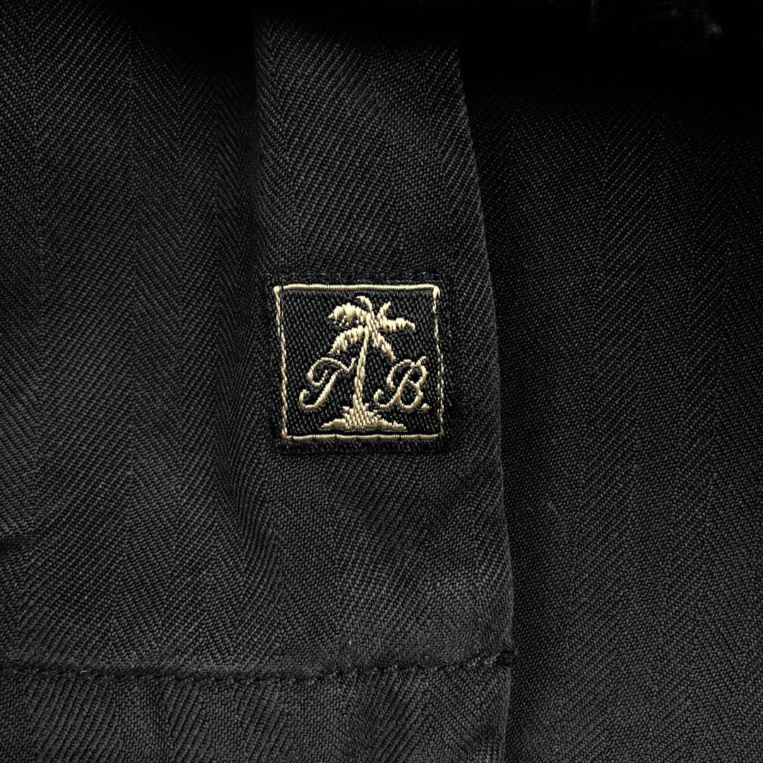 Tommy Bahama herringbone short-sleeved open-collar silk shirt, boxy fit, men's size M. silk black type Vintage Second Hand