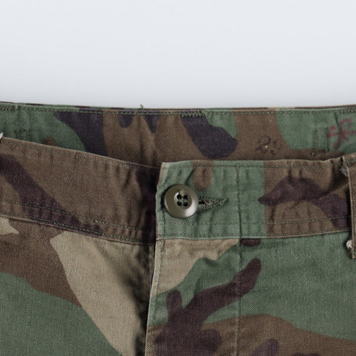 1990'S US Military Issue Camouflage Pattern Woodland Camo Military Cargo Pants Combat Pants Made in USA Small-Regular (Men's W30 equivalent) cotton Khaki type Vintage Second Hand