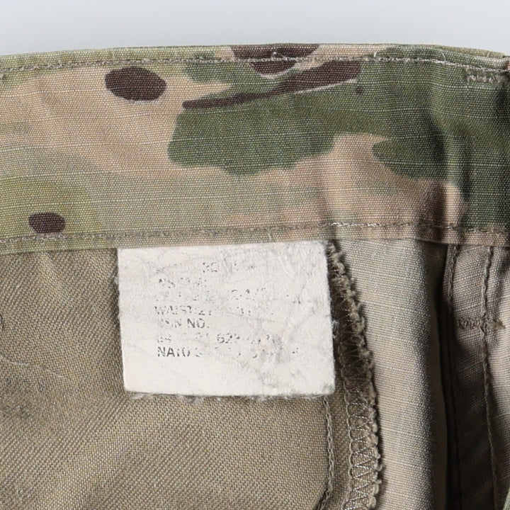 Genuine US military surplus Multicam camouflage pattern ripstop military cargo pants/combat pants, made in the USA, men's size W31 equivalent. Nylon Khaki type Vintage Second Hand