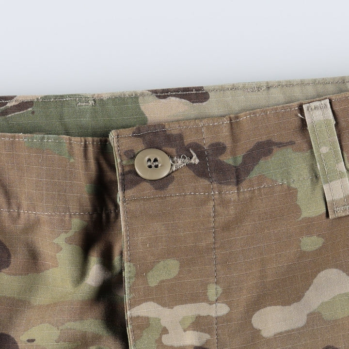 Genuine US military surplus Multicam camouflage pattern ripstop military cargo pants/combat pants, made in the USA, men's size W31 equivalent. Nylon Khaki type Vintage Second Hand
