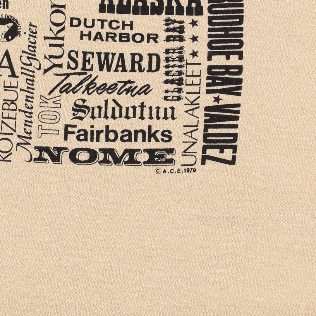 70'S sportswear souvenir T-shirt, made in USA, men's size XL equivalent, vintage. polyester Beige type Vintage Second Hand