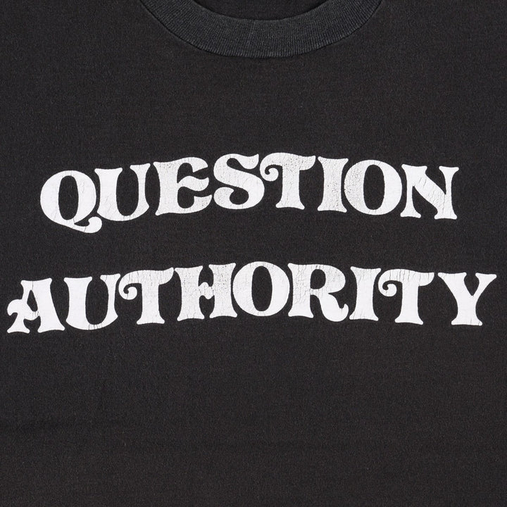Vintage 90'S Hanes printed T-shirt, made in the USA, size L for men cotton black type Vintage Second Hand
