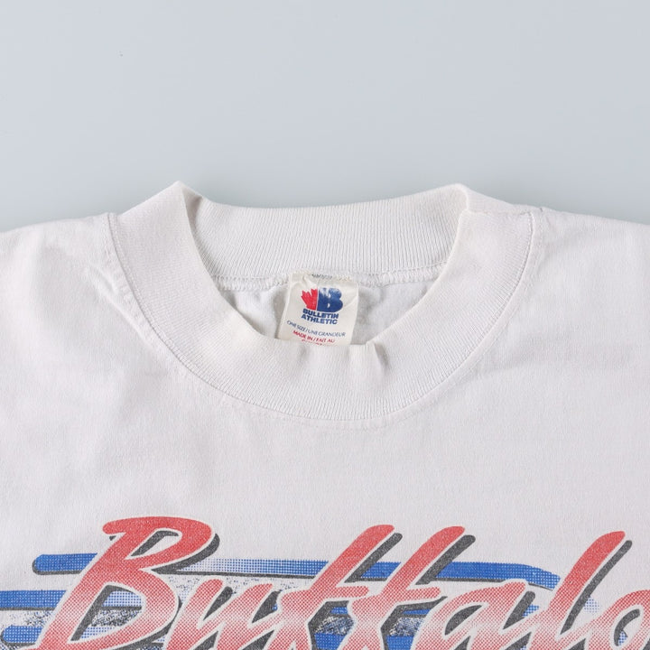 BULLETIN ATHLETIC NFL BUFFALO BILLS Logo Print T-Shirt, Made in Canada, Men's Size L (approx.) cotton white type Vintage Second Hand