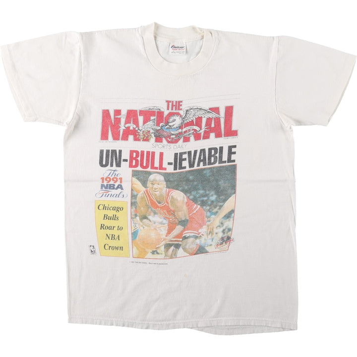 90'S Stedman NBA Chicago Bulls Michael Jordan sports print T-shirt, Made in USA, Men's size M equivalent, Vintage cotton white type Vintage Second Hand