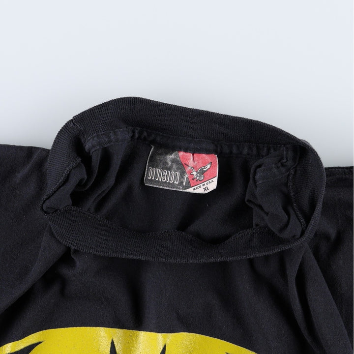 80'S Division 1 Batman character print T-shirt, Made in USA, Men's XL equivalent, Vintage polyester black type Vintage Second Hand