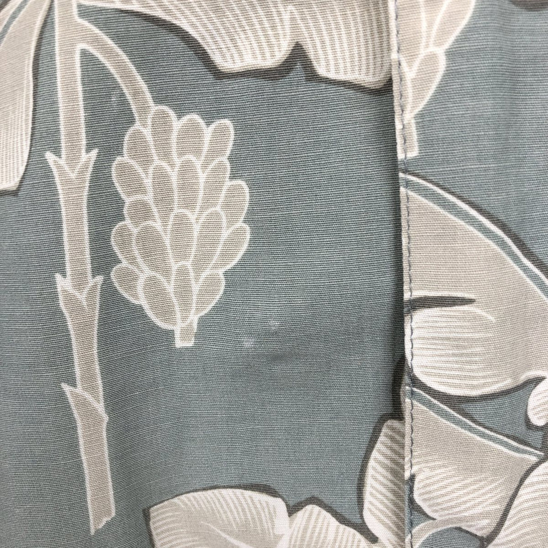 Kahala KAHALA All-over Botanical Pattern Rayon Hawaiian Aloha Shirt, Boxy Shirt, Made in Hawaii, Men's Size L (approx.) Rayon Khaki type sage green Vintage Second Hand