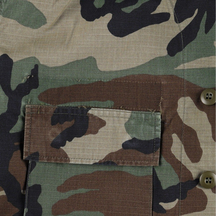 2000'S US Military Issue Camouflage Pattern Woodland Camo Ripstop BDU Military Jacket, Made in USA, MEDIUM-REGULAR (Men's M equivalent) Nylon Khaki type Vintage Second Hand