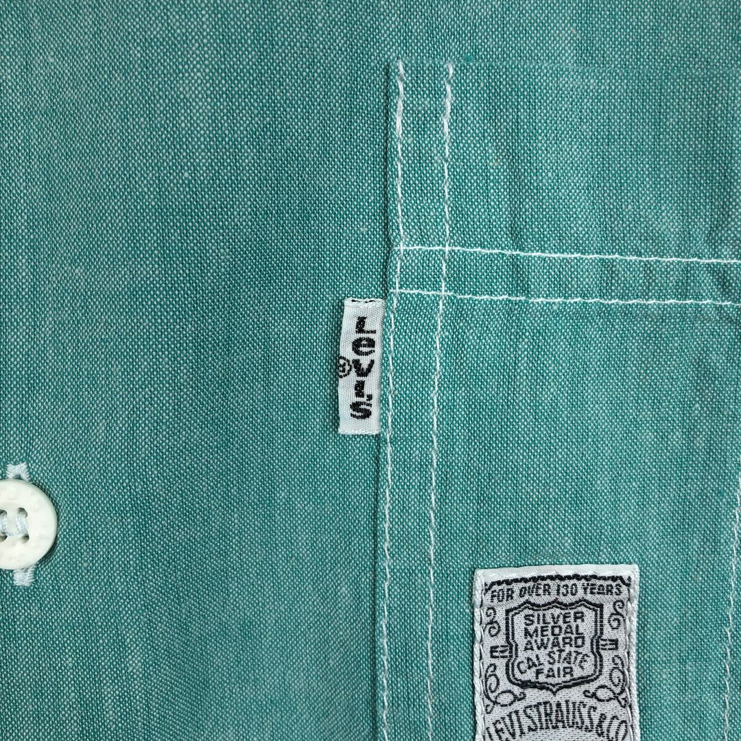 Levi's long-sleeved button-down shirt, made in Spain, men's size L equivalent. cotton green type Vintage Second Hand