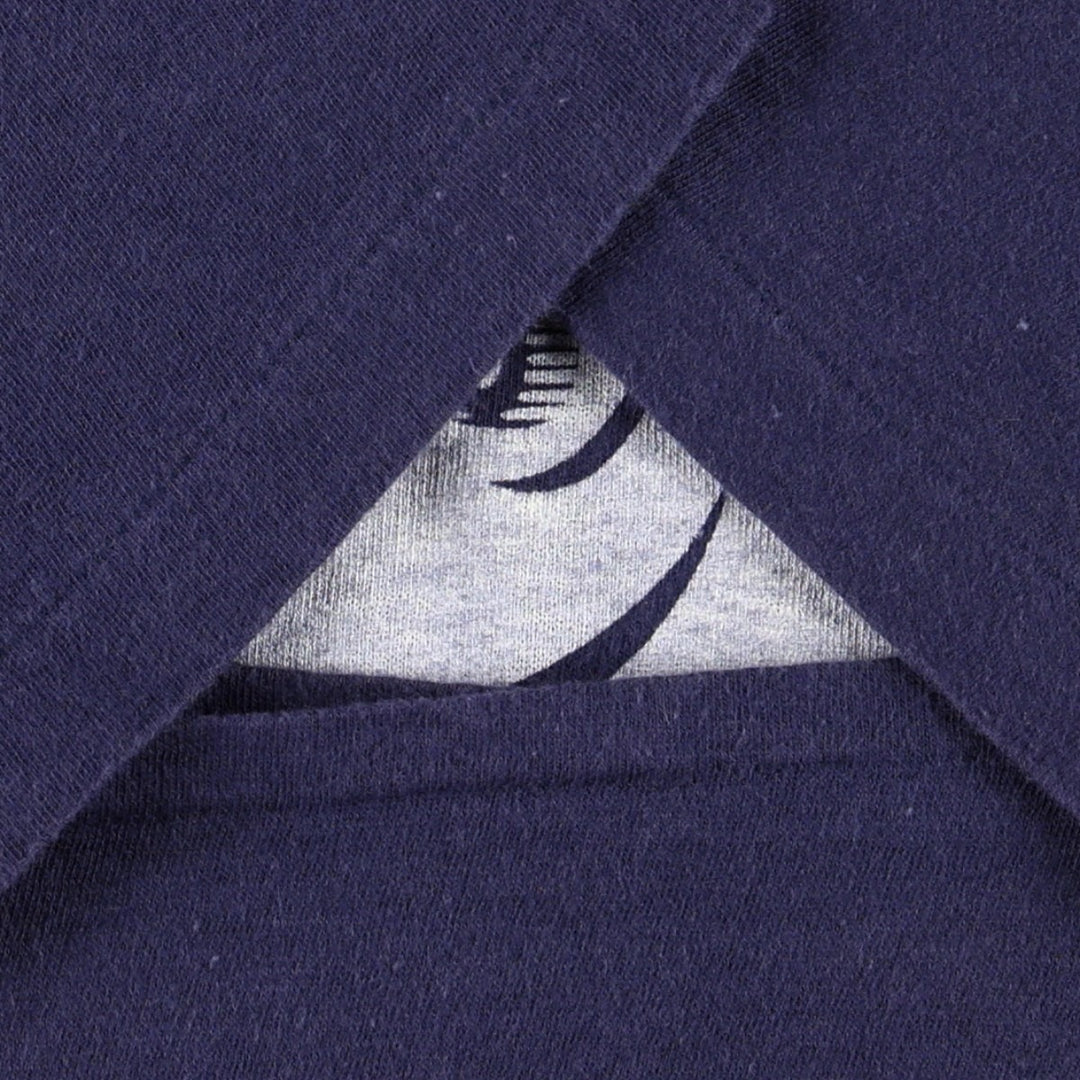 70'S printed T-shirt, women's size S equivalent, vintage. unclear navy blue type Vintage Second Hand