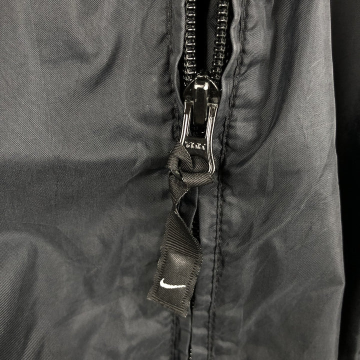 Nike windbreaker, men's size M polyester black type Vintage Second Hand