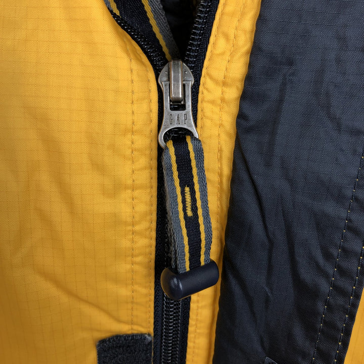 GAP nylon jacket, men's size L Nylon yellow type Vintage Second Hand