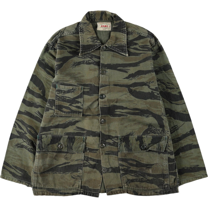 60s-70'S KAMO Camouflage Pattern Tiger Stripe Camo Hunting Shirt Jacket, Made in USA, Men's Size S (Equivalent), Vintage cotton Khaki type Vintage Second Hand