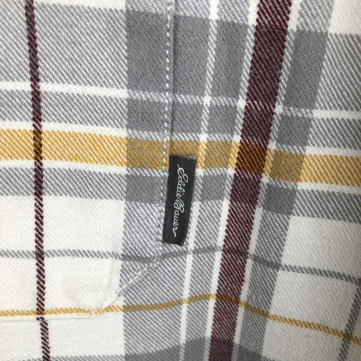 Eddie Bauer CLASSIC FIT Long-Sleeve Button-Down Light Flannel Check Shirt, Men's Size L (approx.) cotton white type Vintage Second Hand