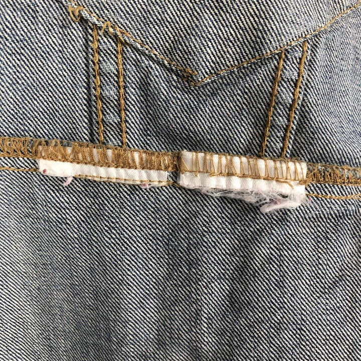 Levi's plain denim jacket with logo patch, made in China, size M (equivalent to men's M), lightweight, long sleeves. unclear Blue type light blue Vintage Second Hand