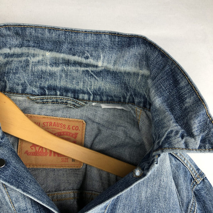 Levi's plain denim jacket with logo patch, made in China, size M (equivalent to men's M), lightweight, long sleeves. unclear Blue type light blue Vintage Second Hand