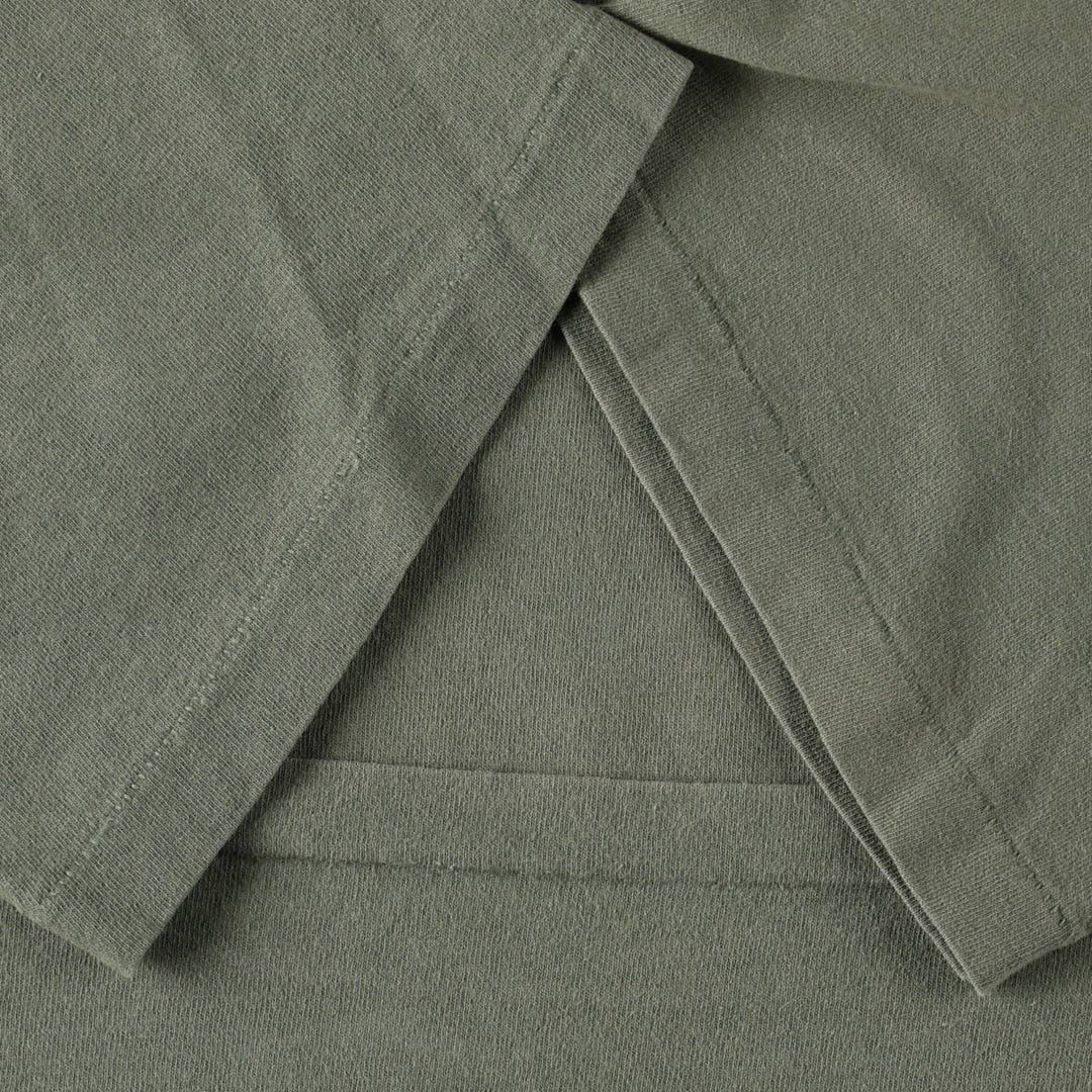 90'S Quiksilver Back Logo Surf Skate T-Shirt, Made in USA, Men's XL (approx.) Vintage cotton Khaki type sage green Vintage Second Hand