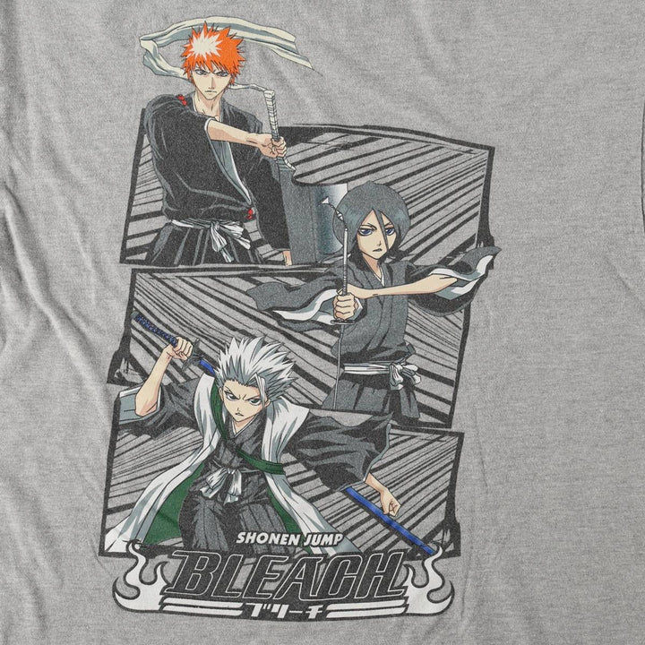 BLEACH Anime Character Print T-Shirt Men's Size L unclear gray type Vintage Second Hand