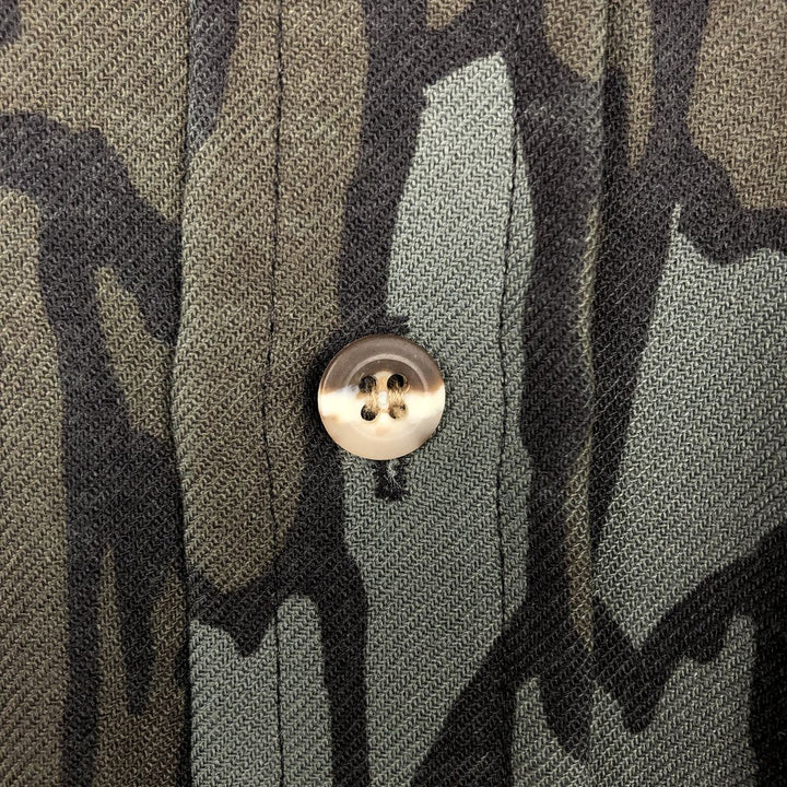 90'S Cabelas Vintage Treebark Camo Military Shirt, Made in USA, Men's Size XL (approx.) polyester Green type dark green Vintage Second Hand