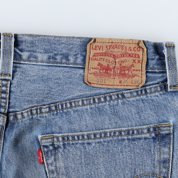 Levi's 501 straight denim pants for men, size W33 cotton Blue type light blue Vintage Second Hand
