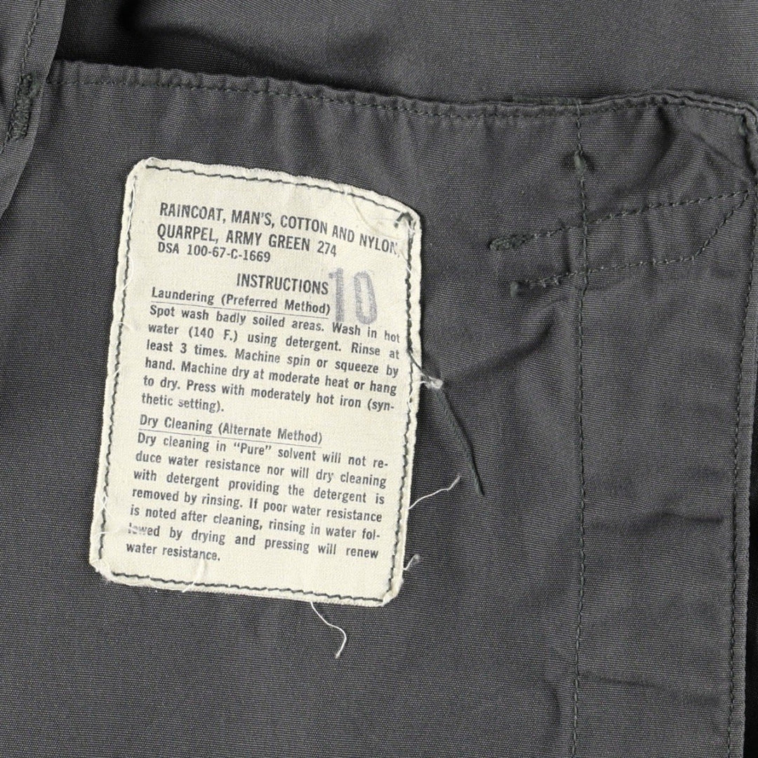 1960'S US Military Issue Trench Coat, Made in USA, Size 36 (Men's S equivalent), Vintage cotton Khaki type Vintage Second Hand