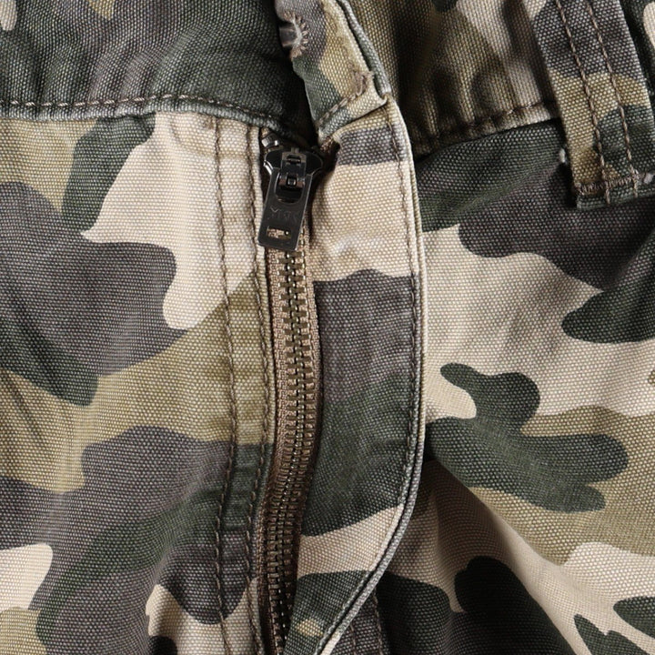 Carhartt Relaxed Fit Camouflage Pattern Woodland Camo Duck Cargo Shorts (Men's W34 equivalent) cotton Khaki type Vintage Second Hand