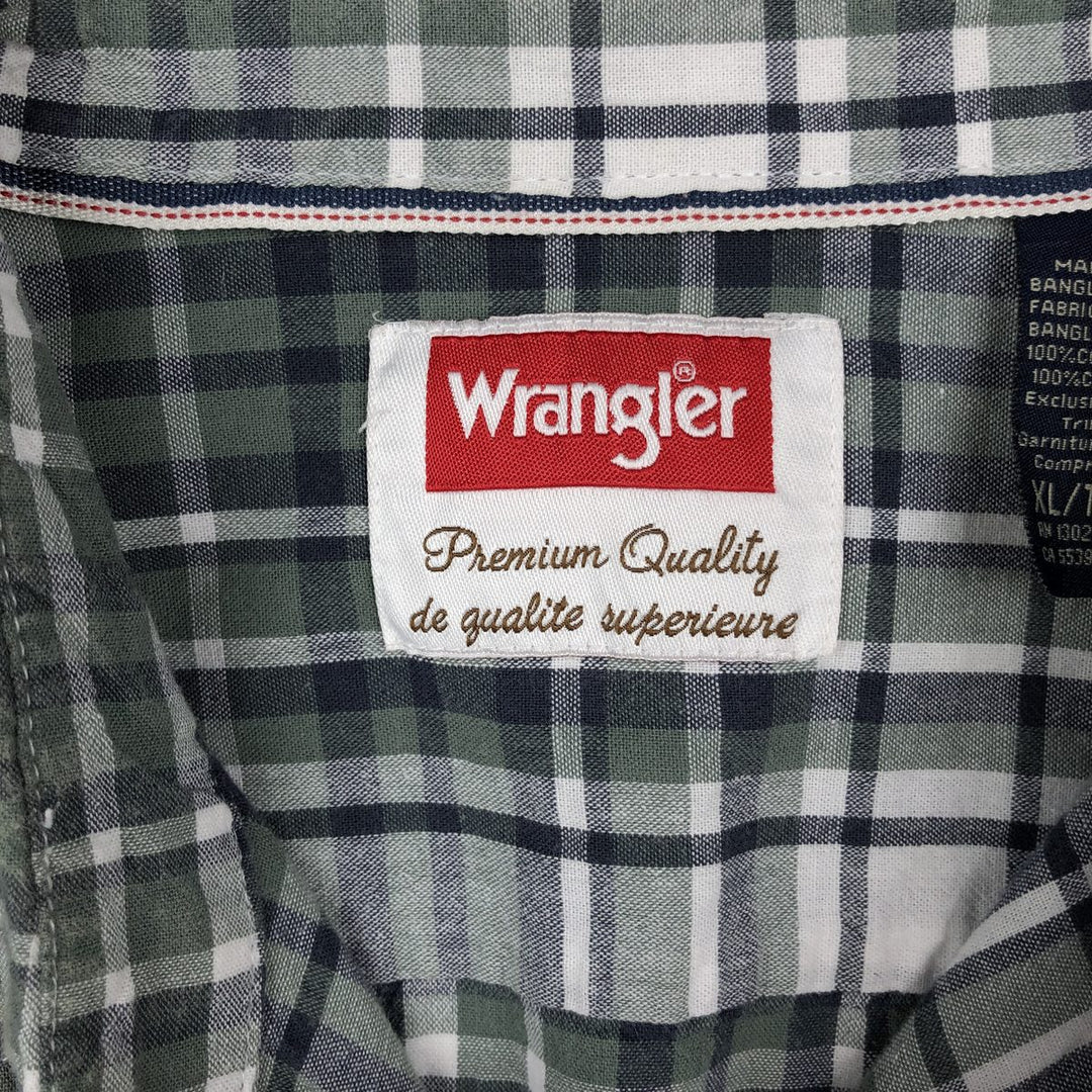 Wrangler PREMIUM QUALITY Short-Sleeve Cotton Check Shirt, Men's Size XL (approx.) cotton green type Vintage Second Hand