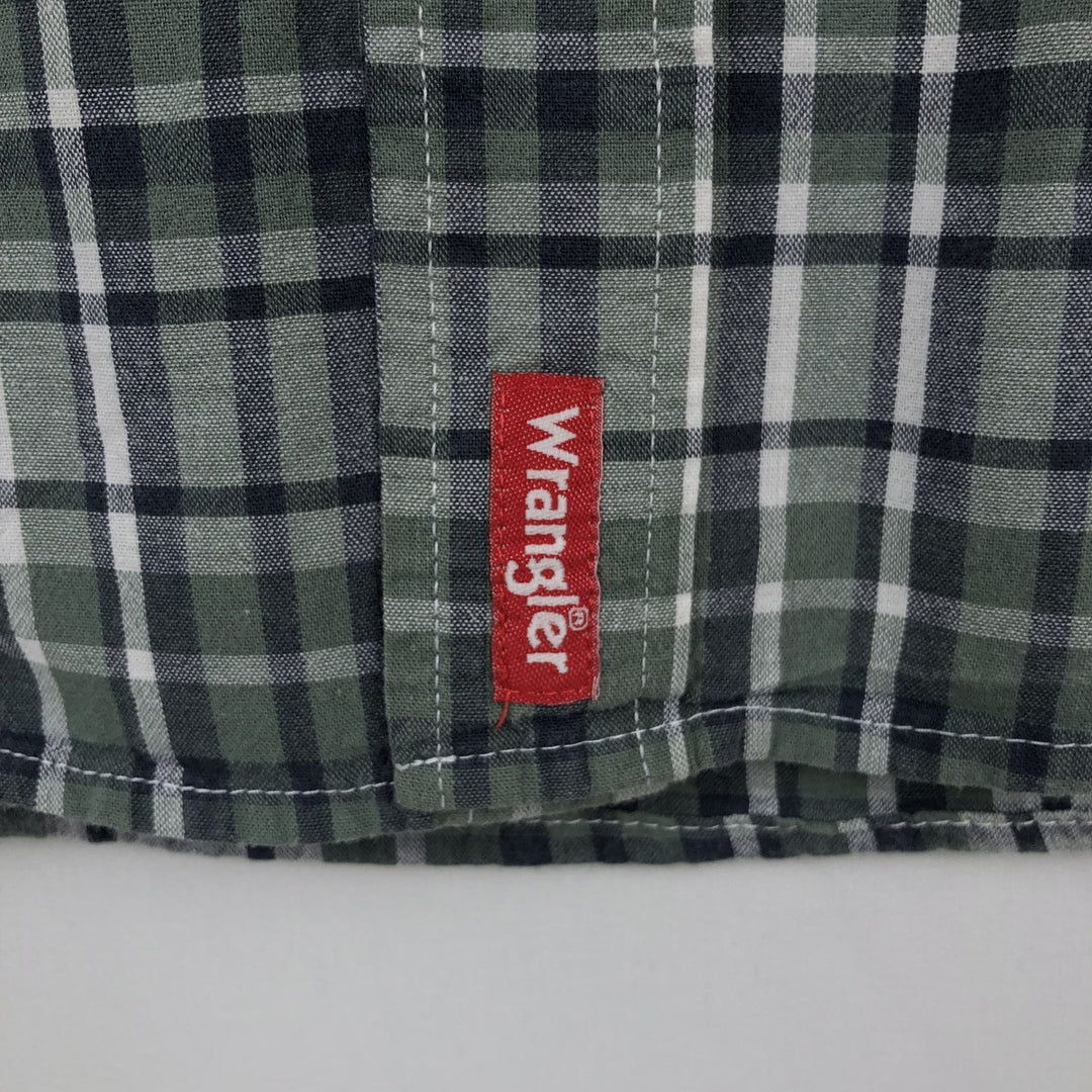 Wrangler PREMIUM QUALITY Short-Sleeve Cotton Check Shirt, Men's Size XL (approx.) cotton green type Vintage Second Hand
