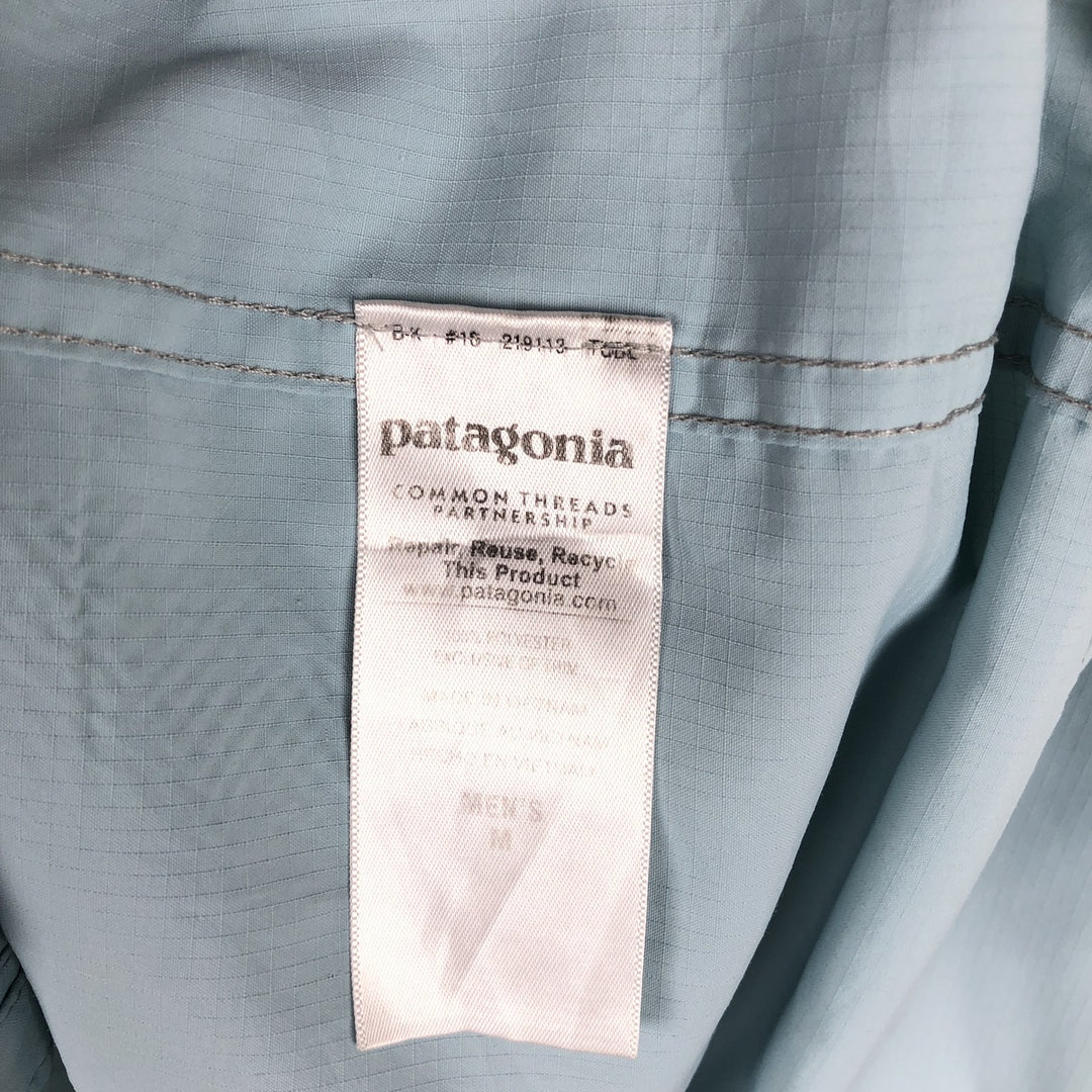 Patagonia 54259FA16 Ripstop Hidden Button-Down Long-Sleeve Fishing Shirt (Men's Size M) polyester Blue type light blue Vintage Second Hand