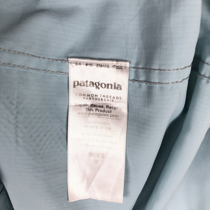 Patagonia 54259FA16 Ripstop Hidden Button-Down Long-Sleeve Fishing Shirt (Men's Size M) polyester Blue type light blue Vintage Second Hand