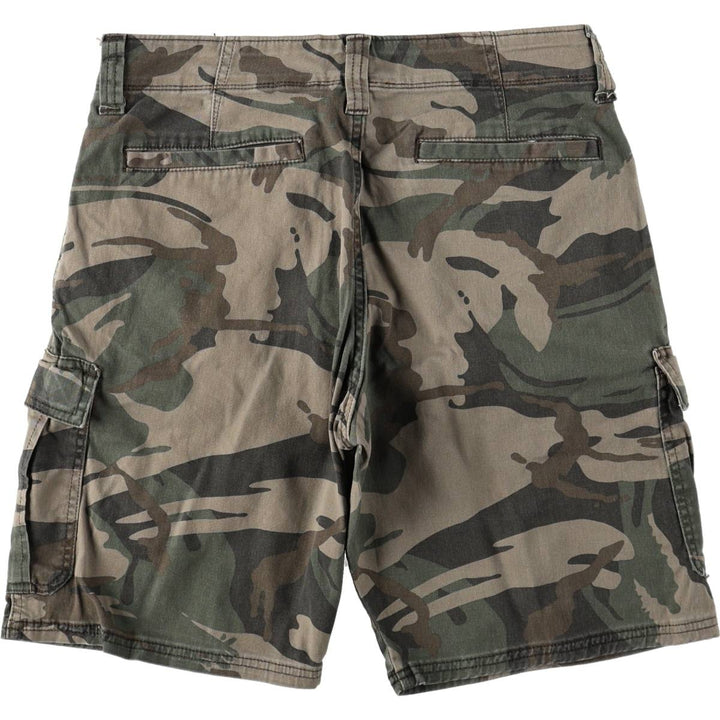 Wrangler Relaxed Fit Camouflage Pattern Woodland Camo Cargo Shorts (Men's W31 equivalent) cotton Khaki type Vintage Second Hand