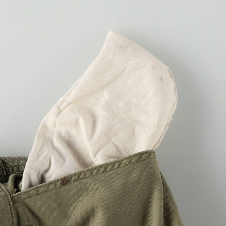 Carhartt Relaxed Fit Duck Cargo Shorts (Men's, equivalent to size W32) cotton Khaki type Vintage Second Hand