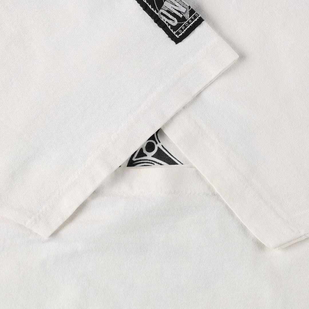 90'S ONIGA SPORTSWEAR Deja Vu Print T-Shirt, Made in Canada, Men's XL equivalent, Vintage cotton pale white type Vintage Second Hand