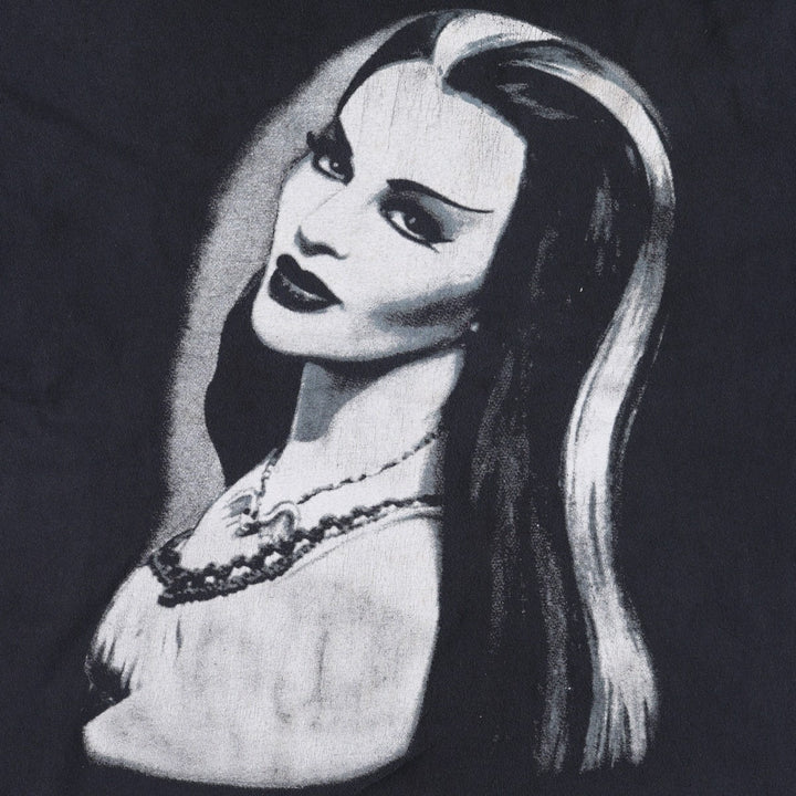 The Munsters (Lily Munster) TV Drama/Movie Movie T-Shirt, Men's Size L cotton black type Vintage Second Hand