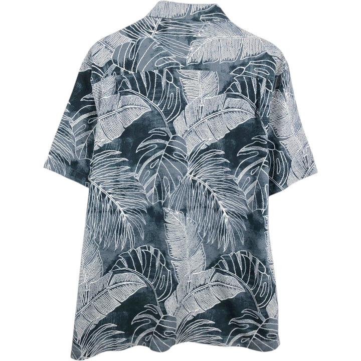 Tommy Bahama all-over leaf pattern silk Hawaiian Aloha shirt, boxy style, men's size L. silk gray type Vintage Second Hand