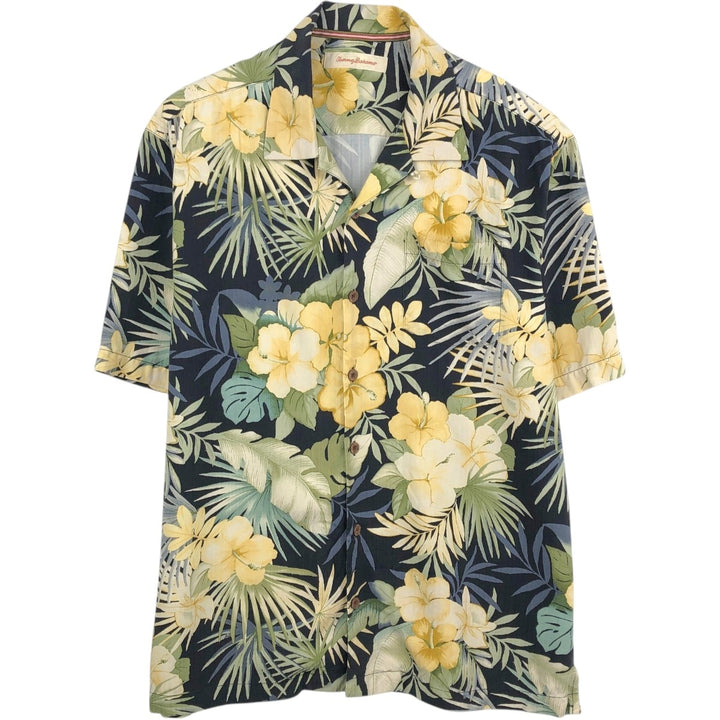 Tommy Bahama all-over hibiscus pattern open collar silk Hawaiian Aloha shirt, boxy fit, men's size L. silk yellow type Vintage Second Hand