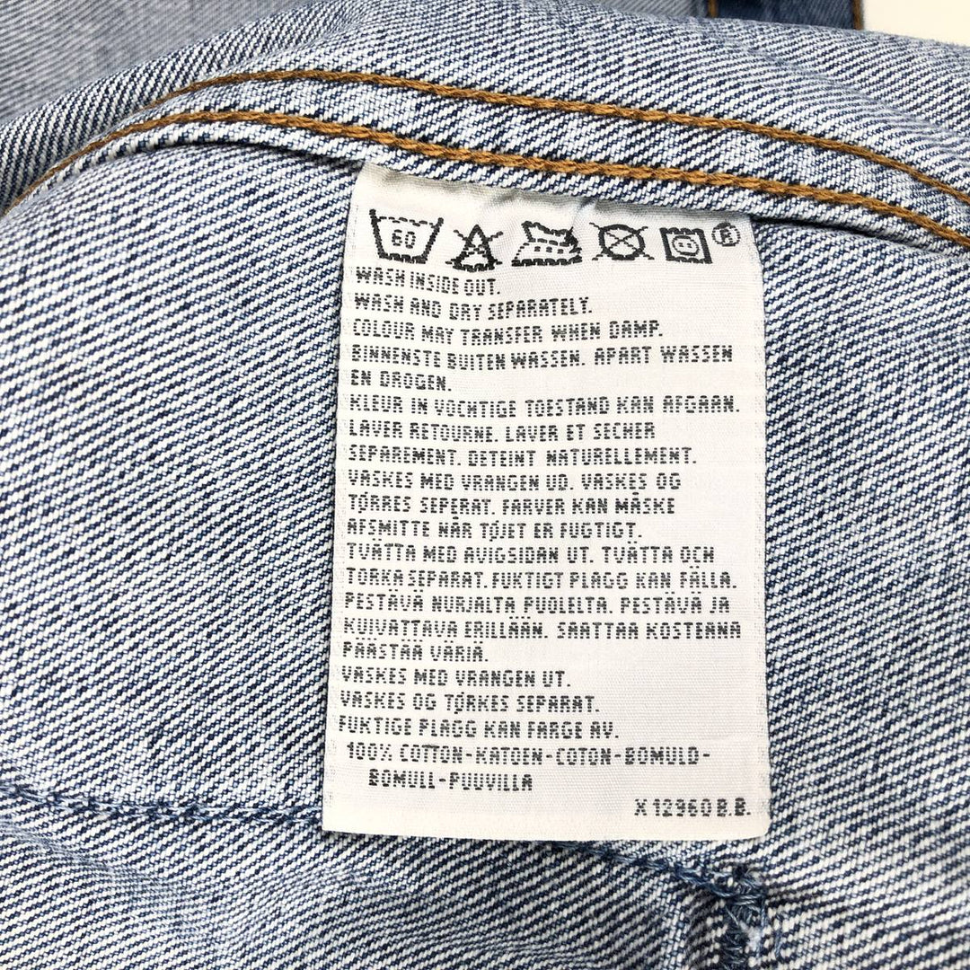 1990'S Levi's 70503-0414 Euro Model Denim Jacket (Men's Size S Equivalent) Vintage cotton blue type Vintage Second Hand