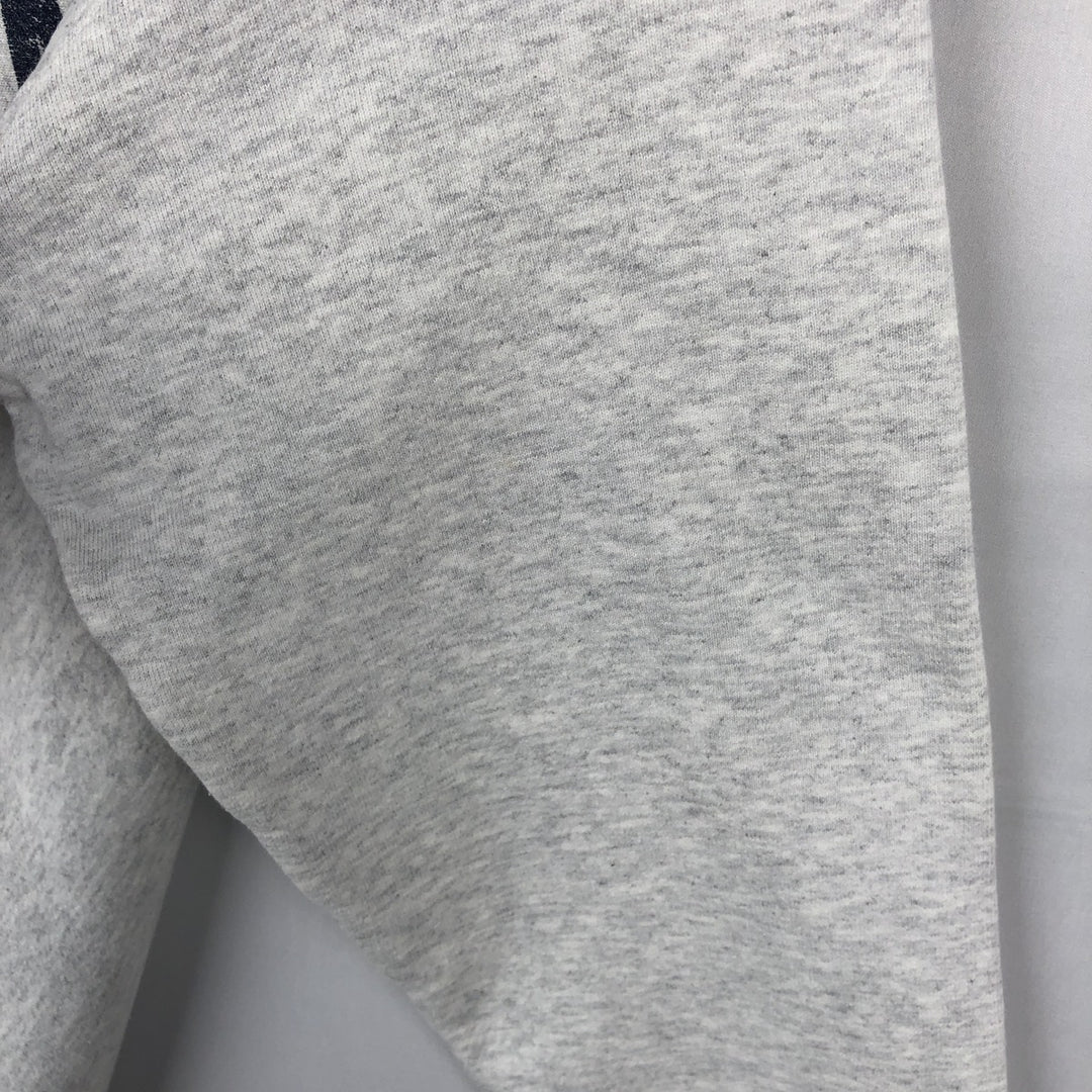 Champion REVERSE WEAVE Reverse Weave Print Sweatshirt, Men's Size Small cotton gray type Vintage Second Hand