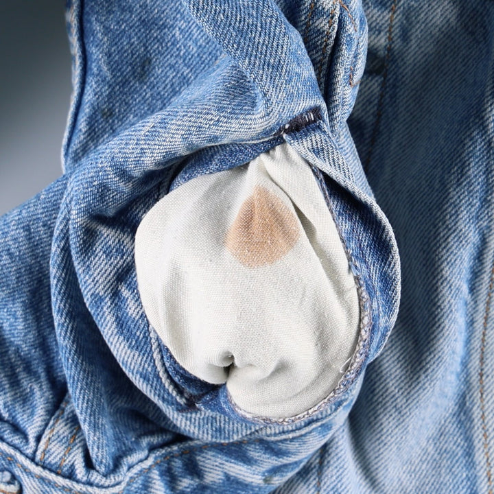 80s-90'S Levi's denim jacket, made in USA, men's size S (approx.), vintage. unclear blue type Vintage Second Hand