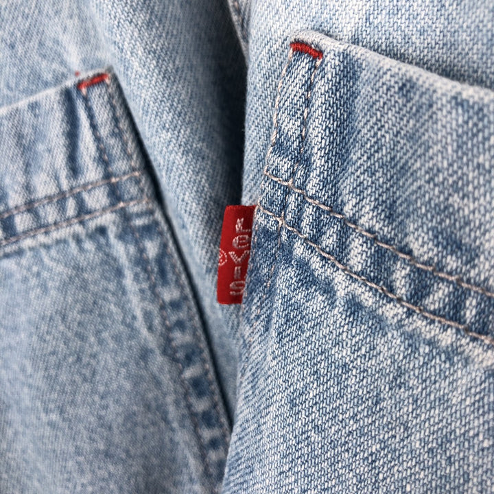 90'S Vintage Levi's Long Sleeve Denim Shirt, Men's Size Medium cotton Blue type light blue Vintage Second Hand