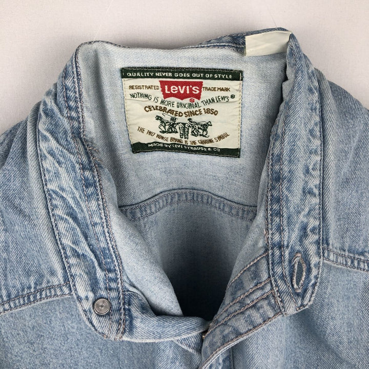 90'S Vintage Levi's Long Sleeve Denim Shirt, Men's Size Medium cotton Blue type light blue Vintage Second Hand