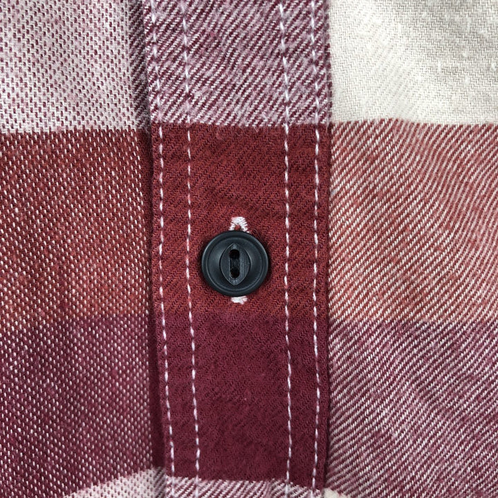 Levi's Long Sleeve Light Flannel Check Shirt, Men's Size XL cotton red type Vintage Second Hand