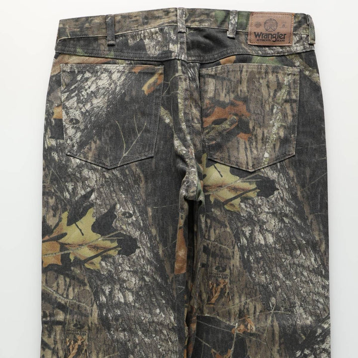 Wrangler Camouflage Pattern Realtree Camo Tapered Denim Pants, Men's Size W34 cotton Khaki type Vintage Second Hand