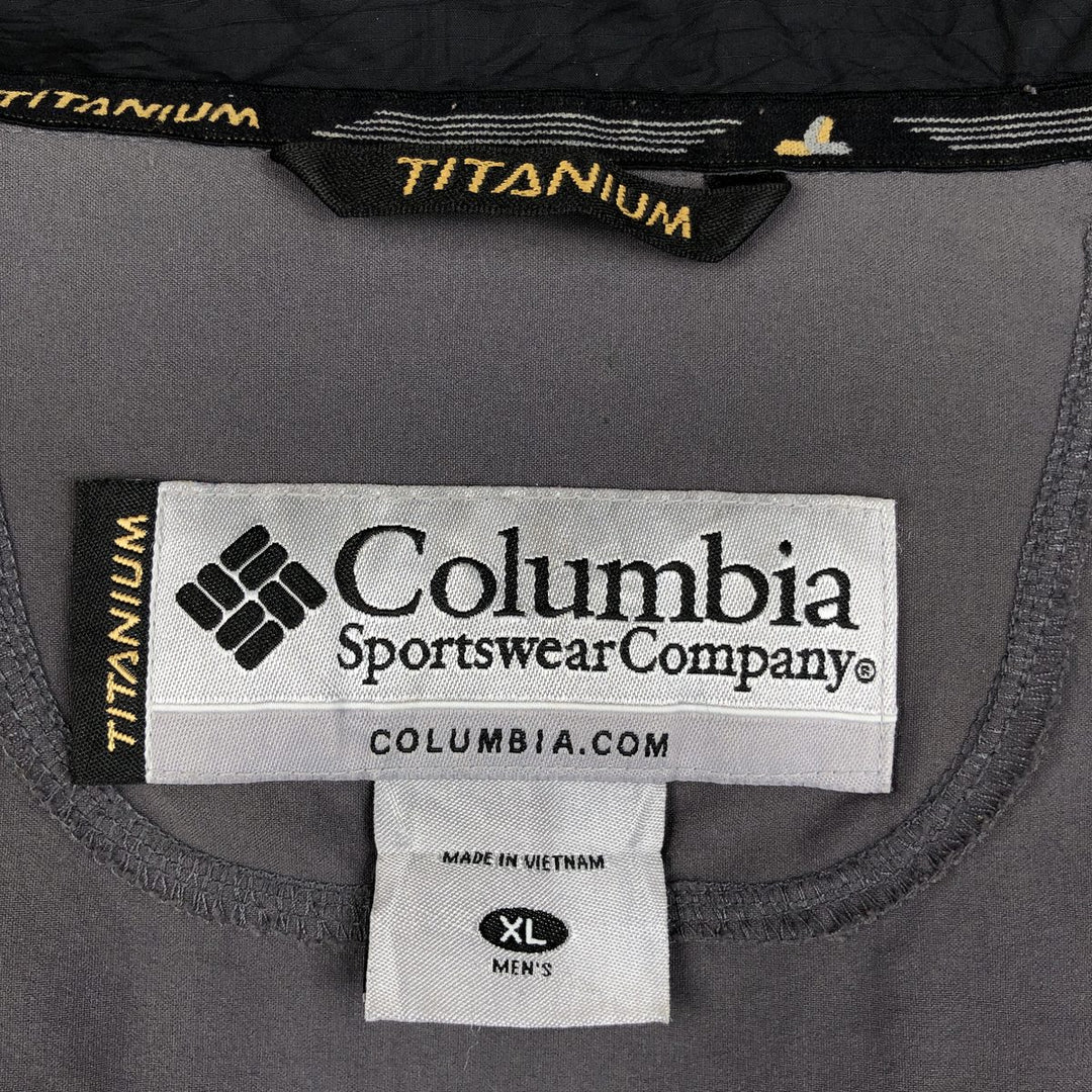 Columbia Titanium Softshell Jacket, Men's XL polyester black type Vintage Second Hand