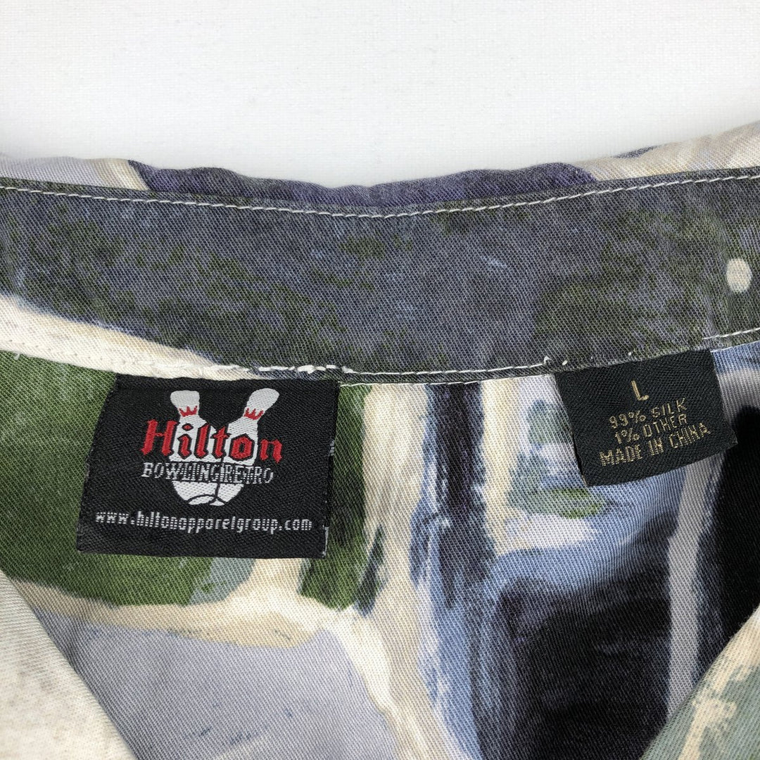 Hilton Bowling Retro all-over print short-sleeved open-collar silk shirt, boxy fit, men's size L. silk multicolor Vintage Second Hand